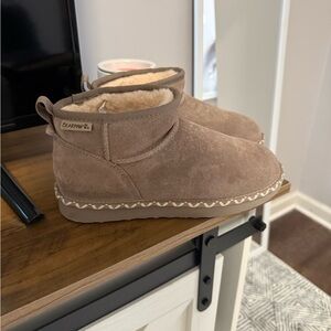 Bearpaw Tan Boots